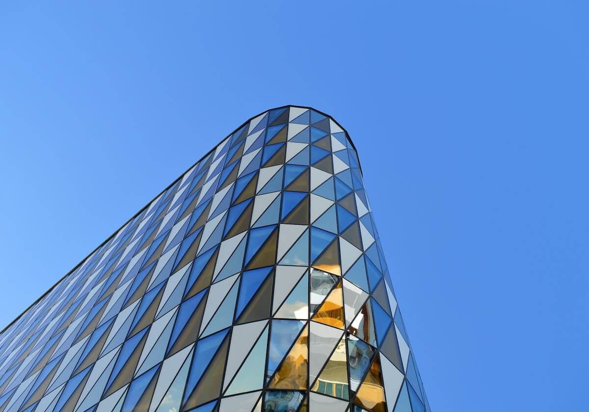 双目标锁定！利物浦中场大换血，巴雷拉+吉布斯·怀特能救场吗？